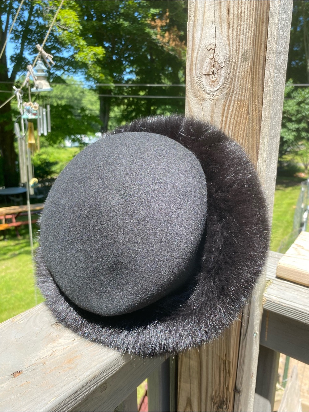 Rare!! Kates Boutique Canada 🇨🇦 Wool Winter Hat with Genuine Black Fox Fur Trim